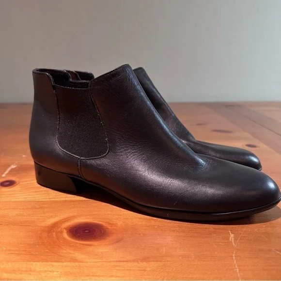 Munro Women’s Black Leather Cate Booties Size 9.5N - Picture 1 of 8